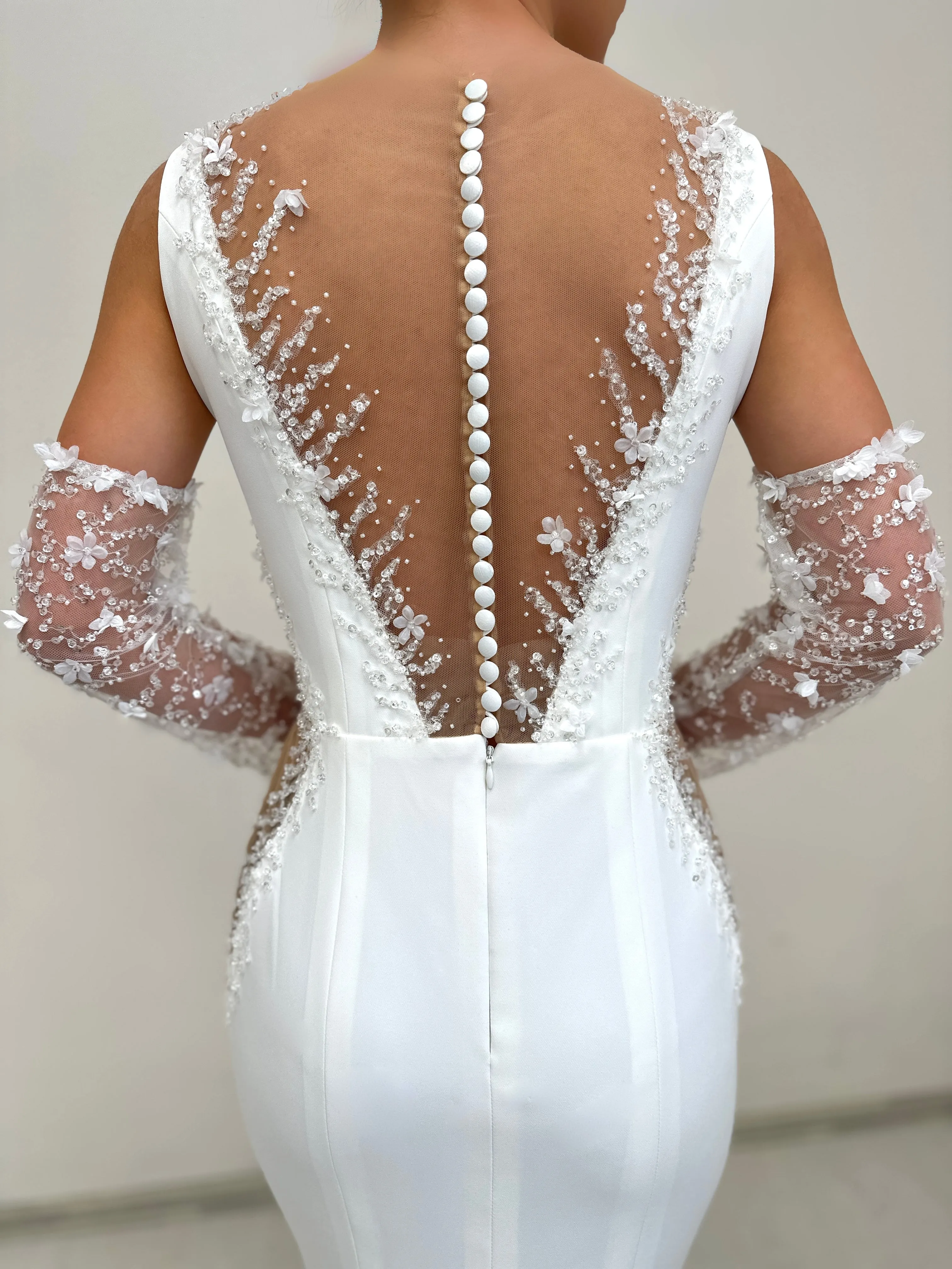Elegant Mermaid Crepe wedding dress Grace with gloves