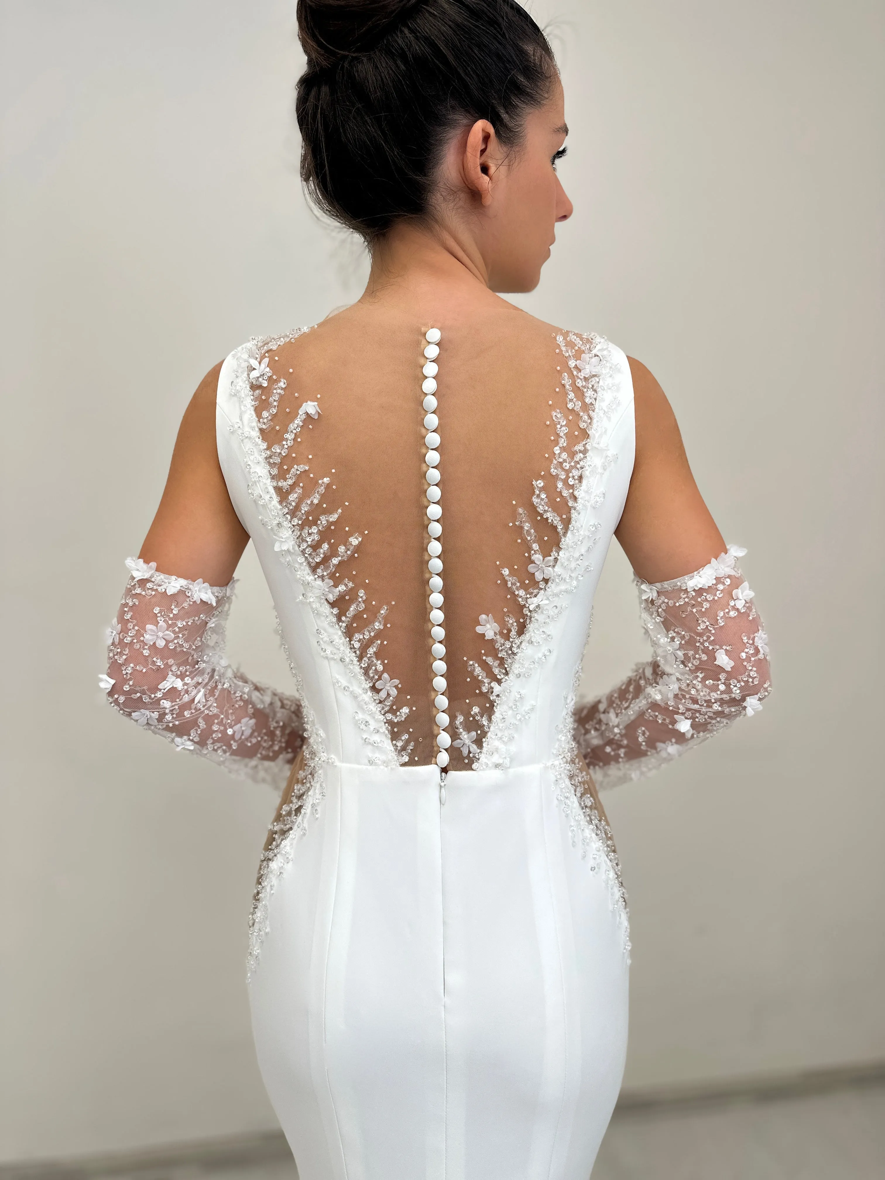 Elegant Mermaid Crepe wedding dress Grace with gloves