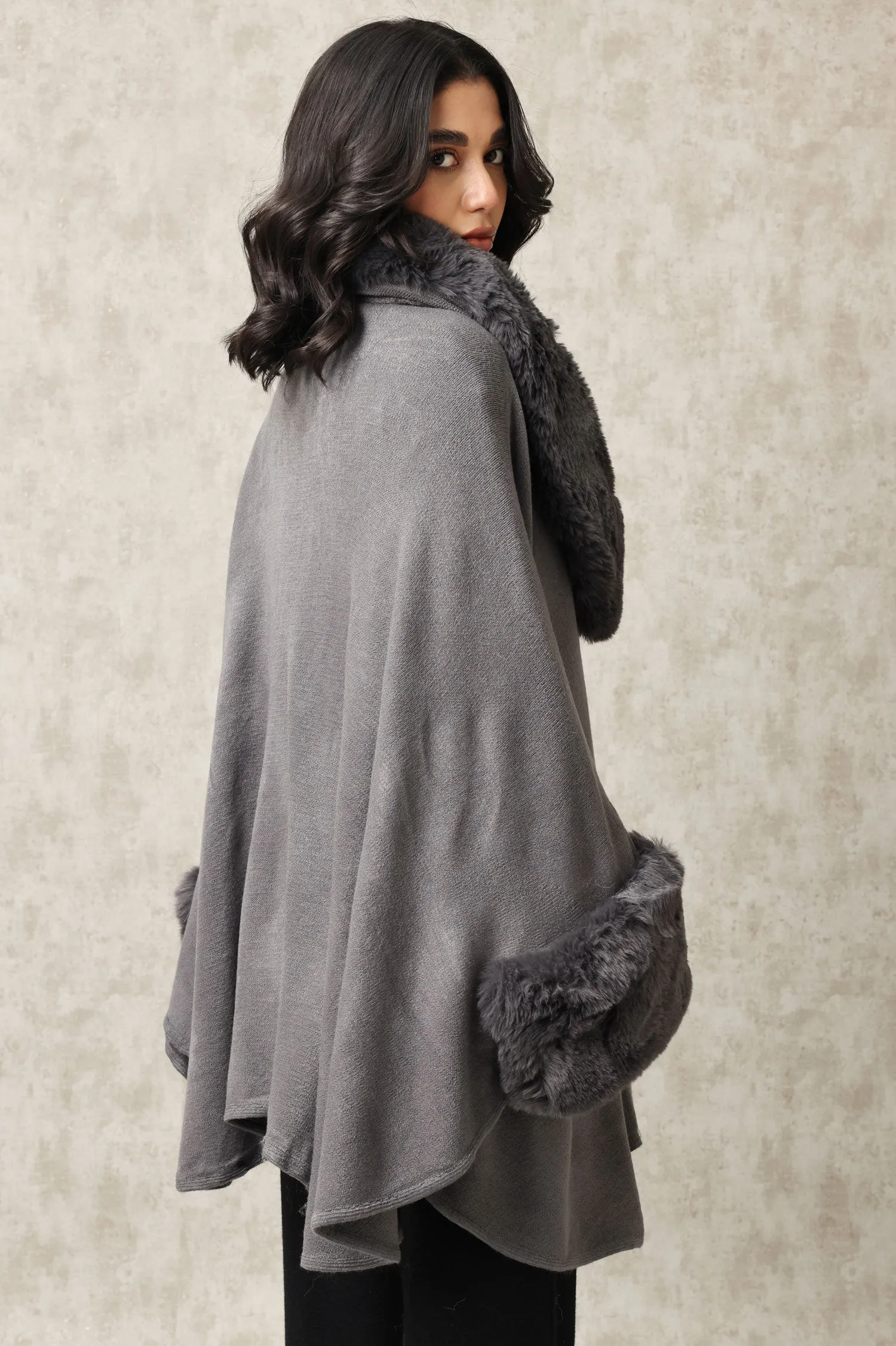 SWING CAPE-GREY